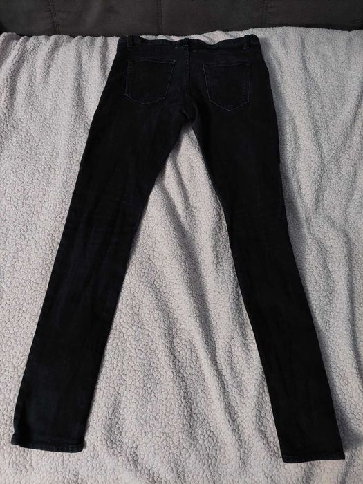 Pantaloni Yves Saint Laurent/bărbați!