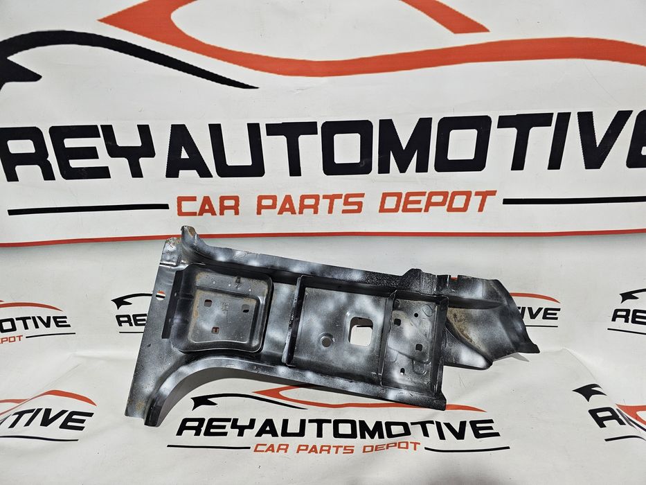 Stalp A Mercedes GLE W167 cod A1676302604 NOU