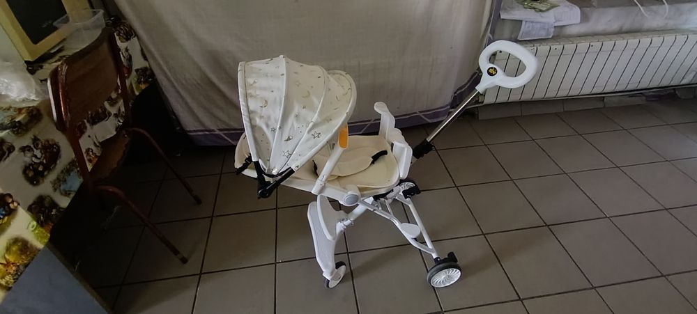 Căruț de bebelus