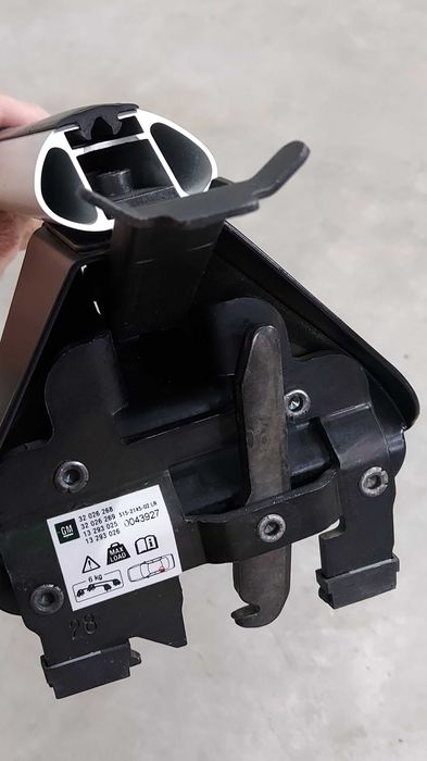 Греди, Напречни, Багажник, Опел Астра J