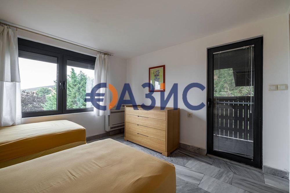 Продава се Къща в с. Кошарица, Област Бургас - 408 кв.м за 1713 €/кв.м - Снимка #10