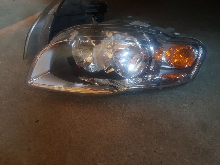 Faruri audi a4 (b7)