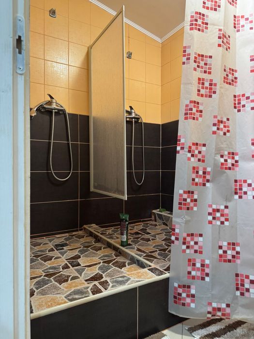 Inchiriez spatiu comercial Nufaru vis-a-vis Petrom 150m