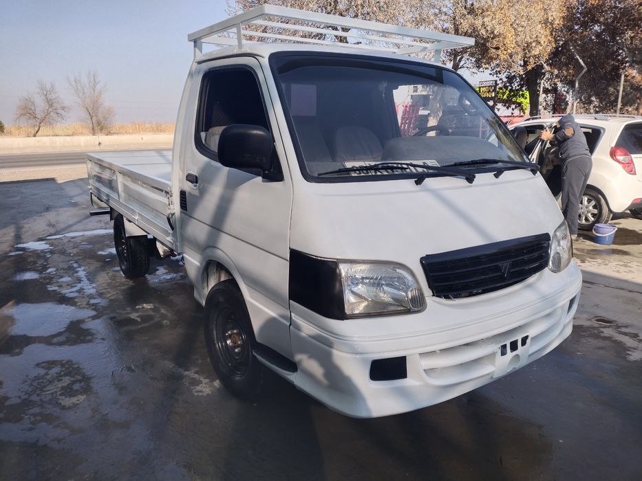 Foton yuk moshin sotiladi