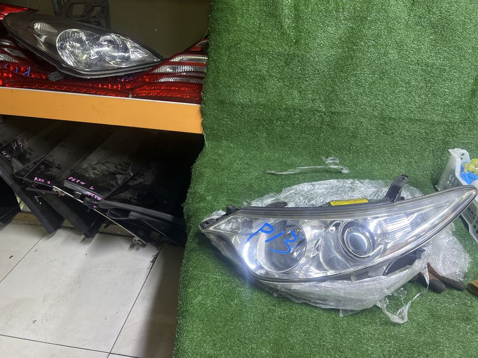 Тайота эстима фары