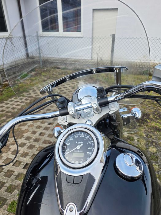 Motocicleta Suzuki VL 800