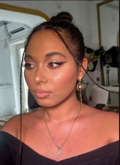 Make up artist București Avrig