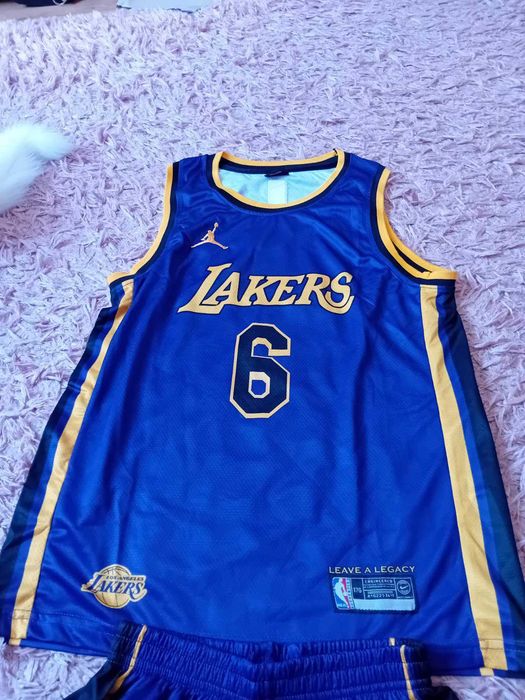 Чисто нов оригинален екип на Los Angelis Lakers - LeBron James
