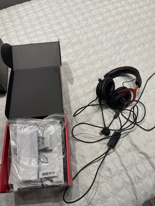 Продам наушники  hyperx cloud 2