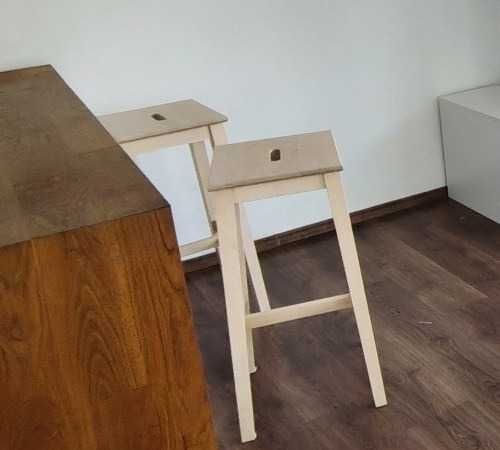 Маса IKEA EKEDALEN с 4 стола, дъб + 2 бар стола