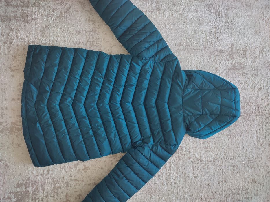 Демисезонные куртки на девочку