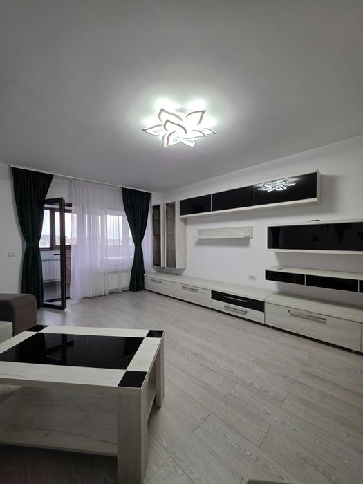3 camere decomandat renovat complet, centrala proprie, direct proprietar, str. Uranus, bloc 2001