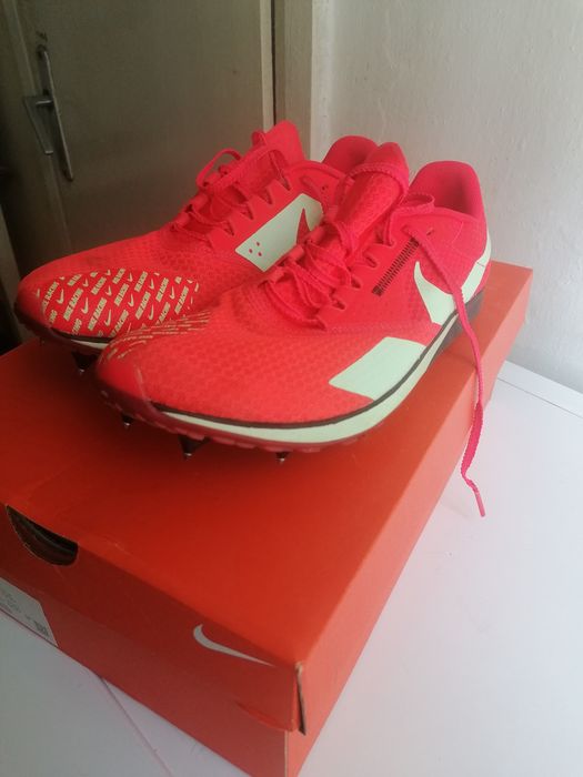 Adidași cu cuie Nike Rival XC 6