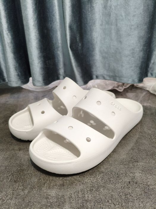 Оригинальные тапочки Crocs