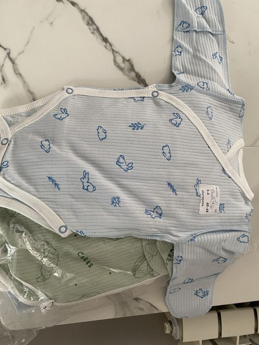 Детские боди и пледы