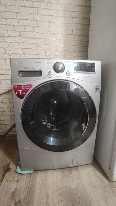 Продам стиральную машину lg