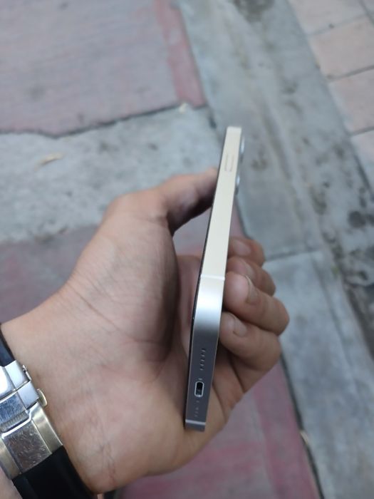 Iphone 13 sotiladi
