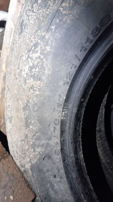 Шины зимние бу.  .