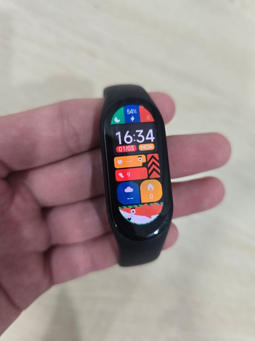 часы.  mi band 7