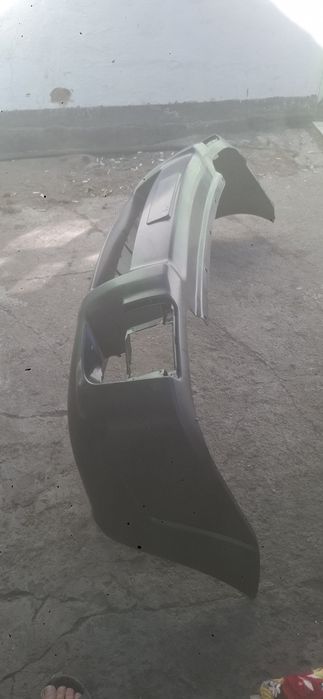 Бампер передний на Hyundai Tucson 2006