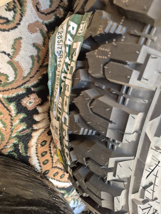 Шины на внедорожник LT 285/75 R16