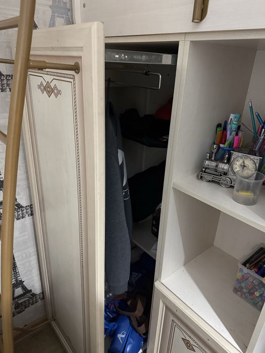 двух яростная кровать