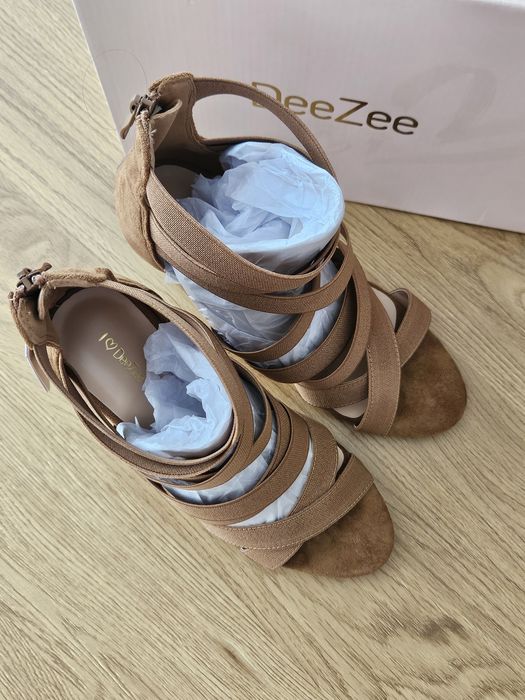 Дамски сандали Deezee Camel 38 номер НОВИ