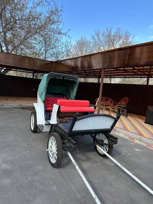 Повозка для лошади