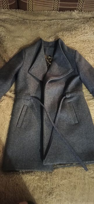 Пальто весна    42 размер