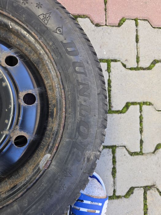 Vand roti de iarna 175/65R15 suzuki swift model 2019 cu senzor presiun