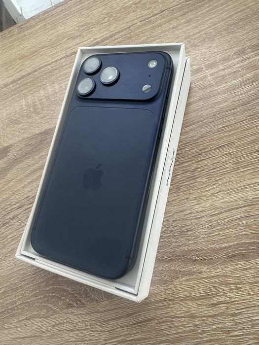 Айфон 17проМах обмен на 17про