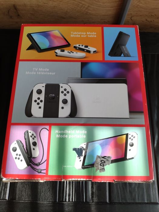 Конзола Nintendo Switch OLED
Цени :
Rabidds - 40 лв.
Spyro - 50 лв. 
T