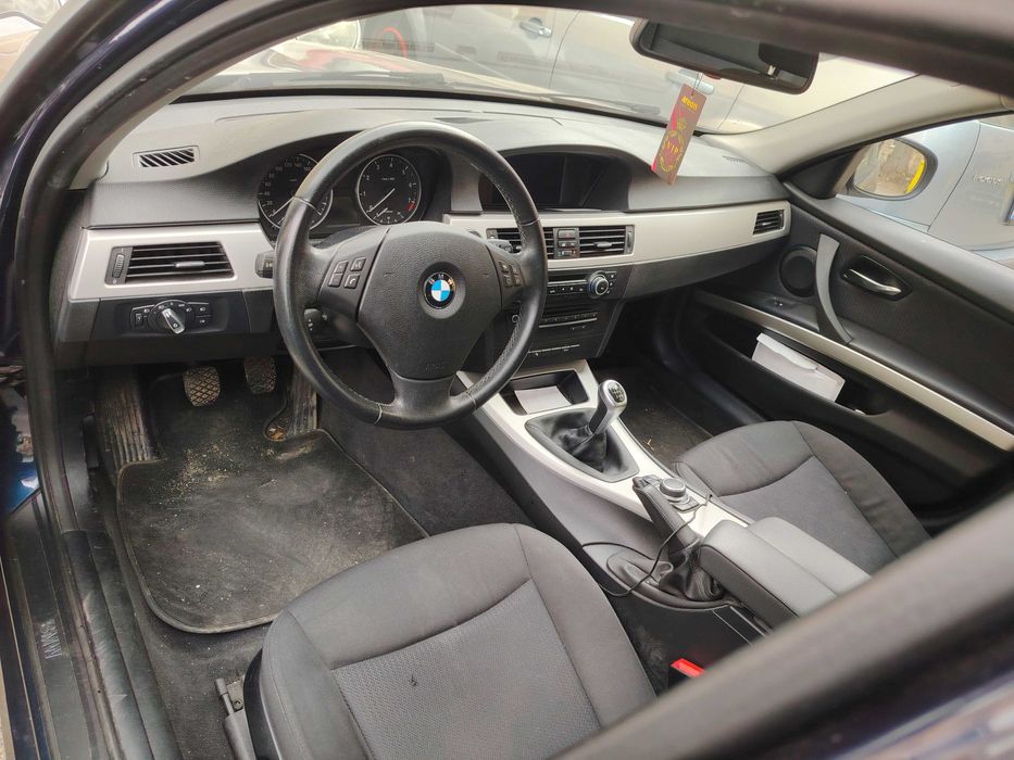 Vând BMW 320i 2010