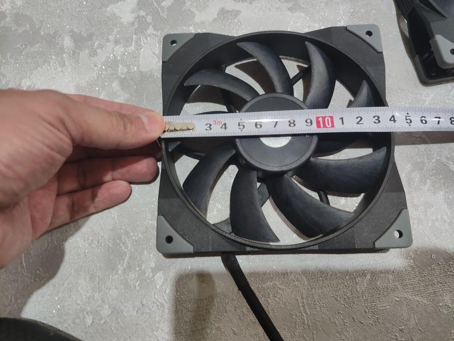 Alphacool Nexxxos monsta 560mm + 4xTt-1425 (радиатор и кулеры)
