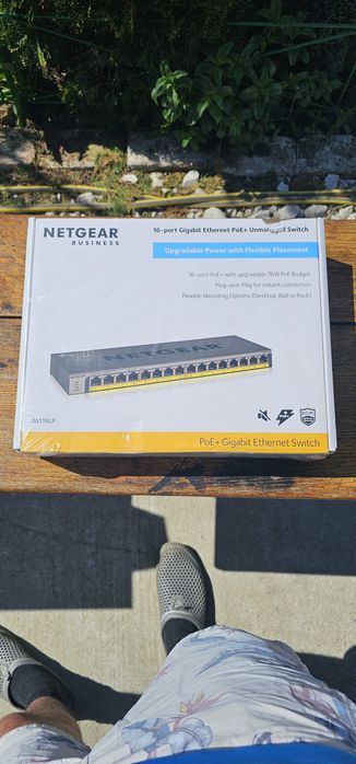 Switch Gigabit NETGEAR GS115LP Nou Sigilat, 3 Bucăți Disponibile