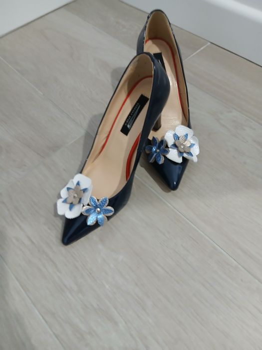 Pantofi purtați o singură  dată nr 36