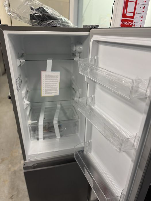 Combina frigorifica Comfee RCB169DS2(E)