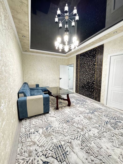 Чиланзар -11 квартал. Евро 1в2-х . Ор-р Шер Кафе.