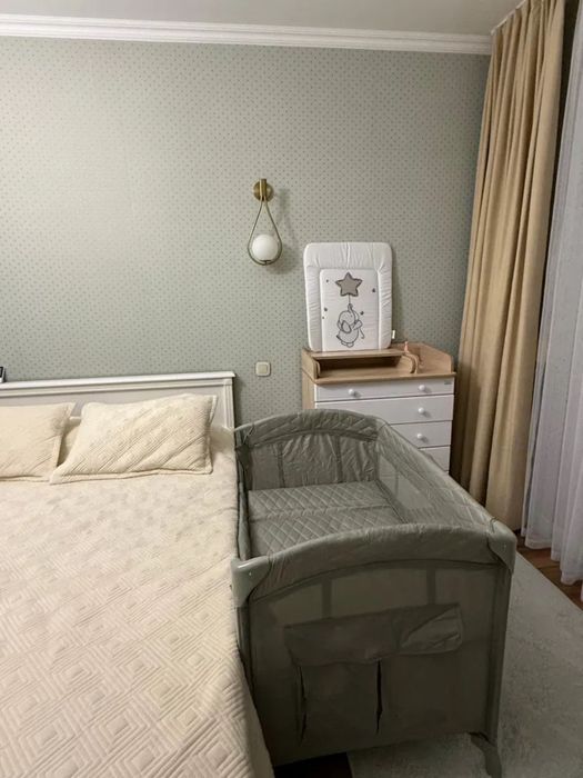 Стул для кормления, манеж с матрасом