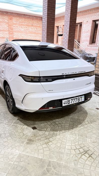 Byd chazor gibrid 2024 yil 33000 km xolati tiniq kraskasi tozza yangi