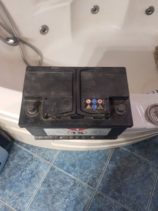 Acumulator auto folosit