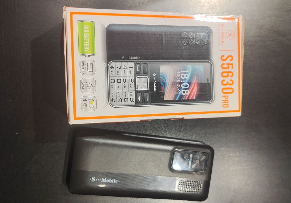 Кнопочный S-Mobile 4sim. Новый