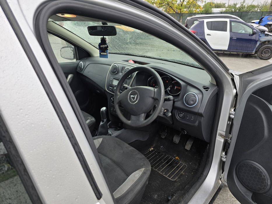 Dezmembrari Piese Sandero stepway 0.9 tce 2015