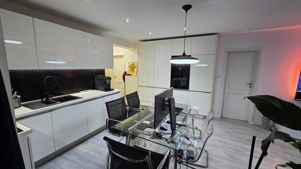 Apartament 3 cam decomandat 66 mp utili plus balcon 4 mp, etaj 2 din 3, bloc boutique 2014, Calea Giulești (zona de case, înainte de Pasteur).