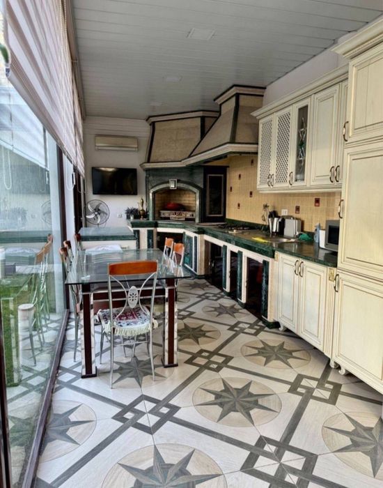 ПРОДАЕТСЯ ДОМ на Ракатбоши  Яккасарайский район с бассейном