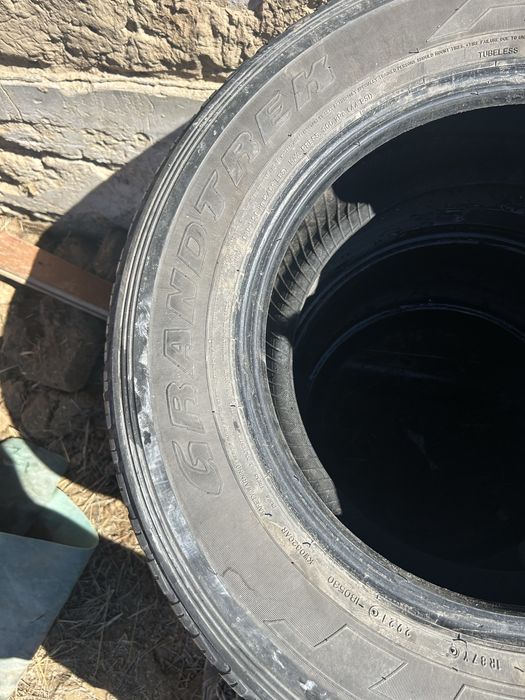 Покришка 265/65/17