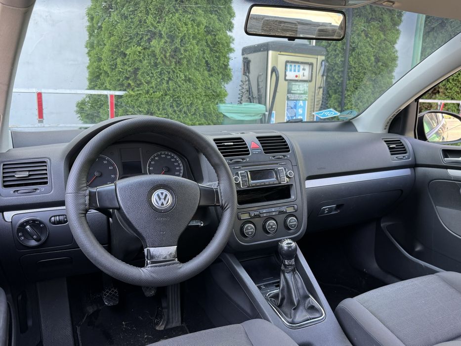 Volkwagen Golf 5  Unic Propietar