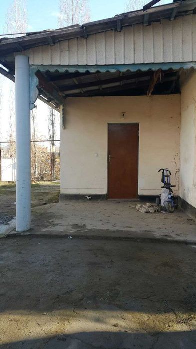 Продажа готовый дом Янгибазар центр 520кв.м 4 комнаты 90000у.е