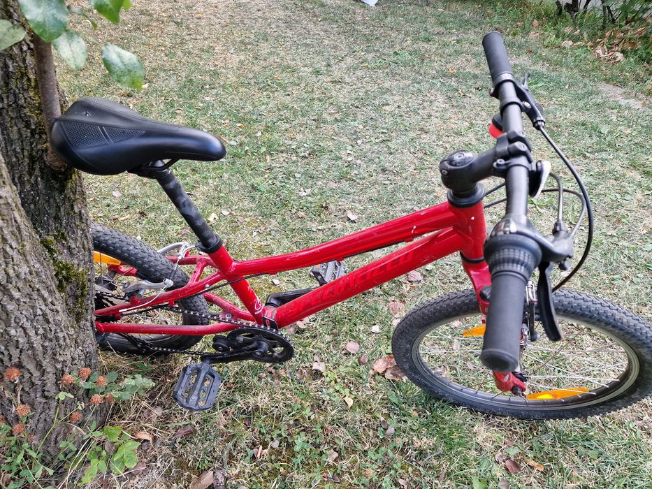 Bicicleta copii 6 9 ani Specialized Hotrock 20