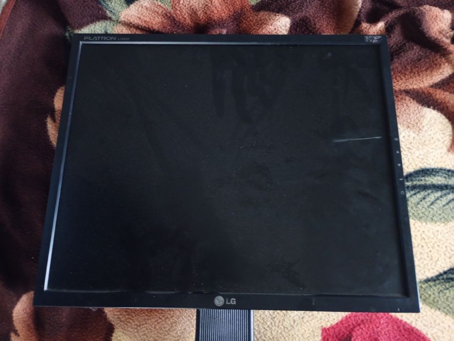 Monitor LCD LG flatron 19